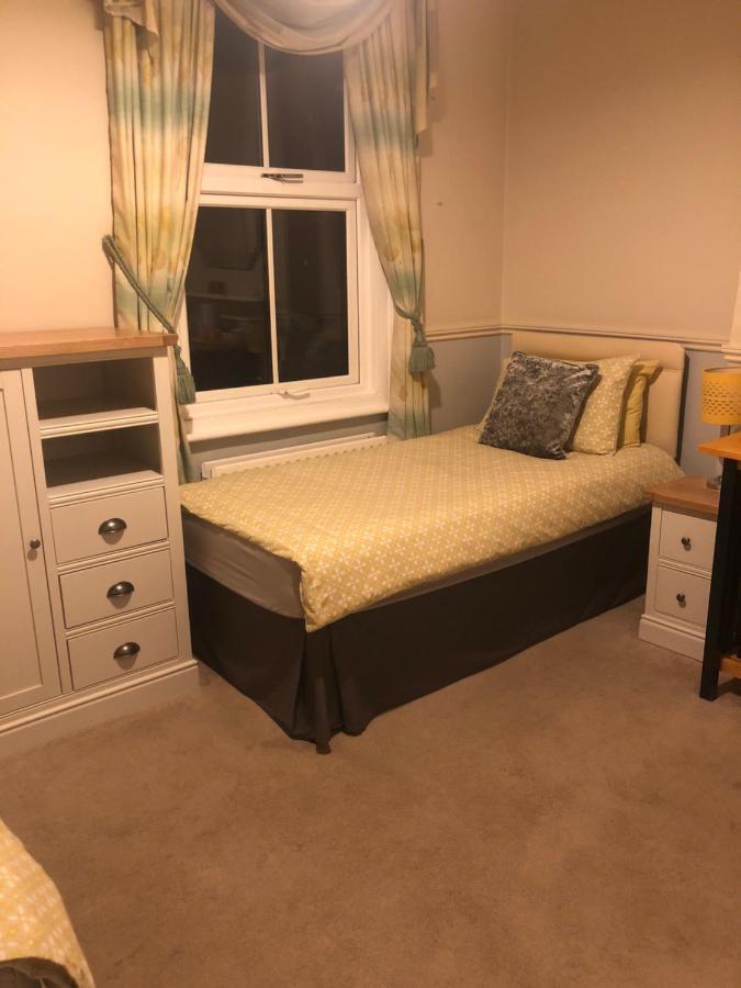 Netley Guest House Farnborough  Eksteriør bilde